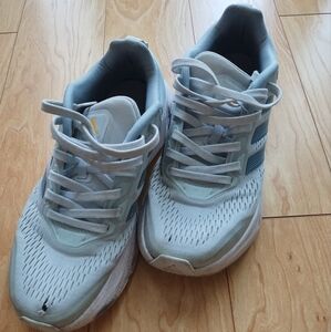 Adidas Questar Blue/Green Women's Size 8.5